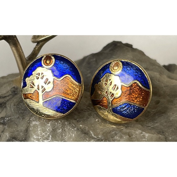 Vtg Cloisonné  Enamel Landscape Earrings 5/8" Round Gold Blue Brown FREE Pair - Picture 5 of 9